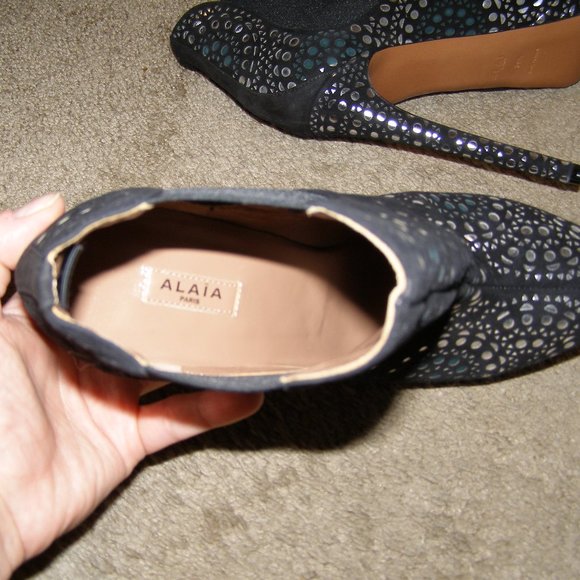 NEW w/box size 39.5/9 ALAIA platform ankle boots laser cut design - Picture 12 of 16